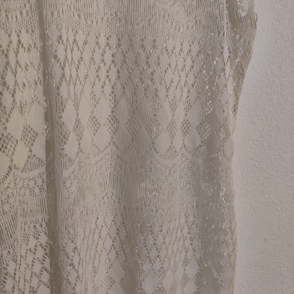 Eyelet racer back tank top off-white - Picture 3 of 3